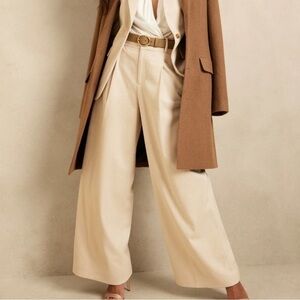 NWT! Banana Republic Oyster Pearl LouLou Wide-Leg Flannel Pant,  Size 16 🤎